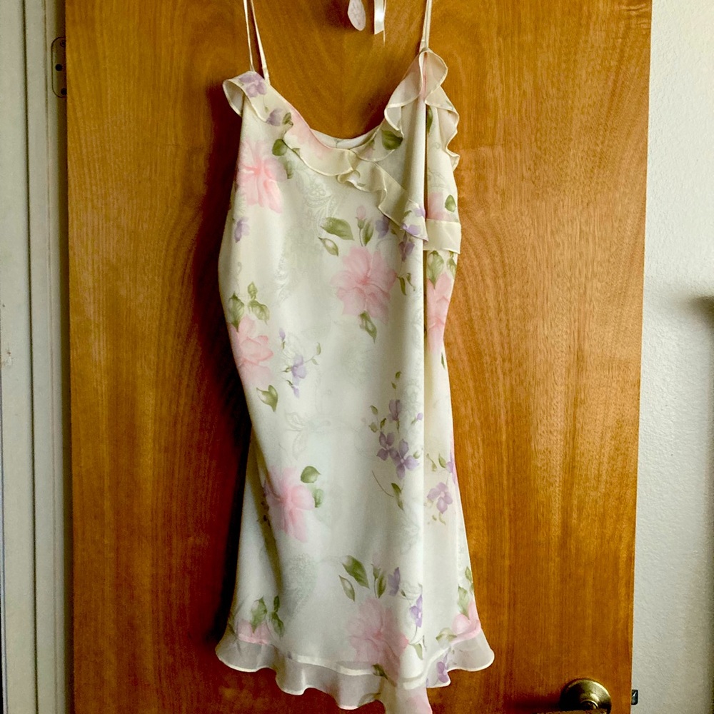 Lovely floral chemise pajama - never worn with tags